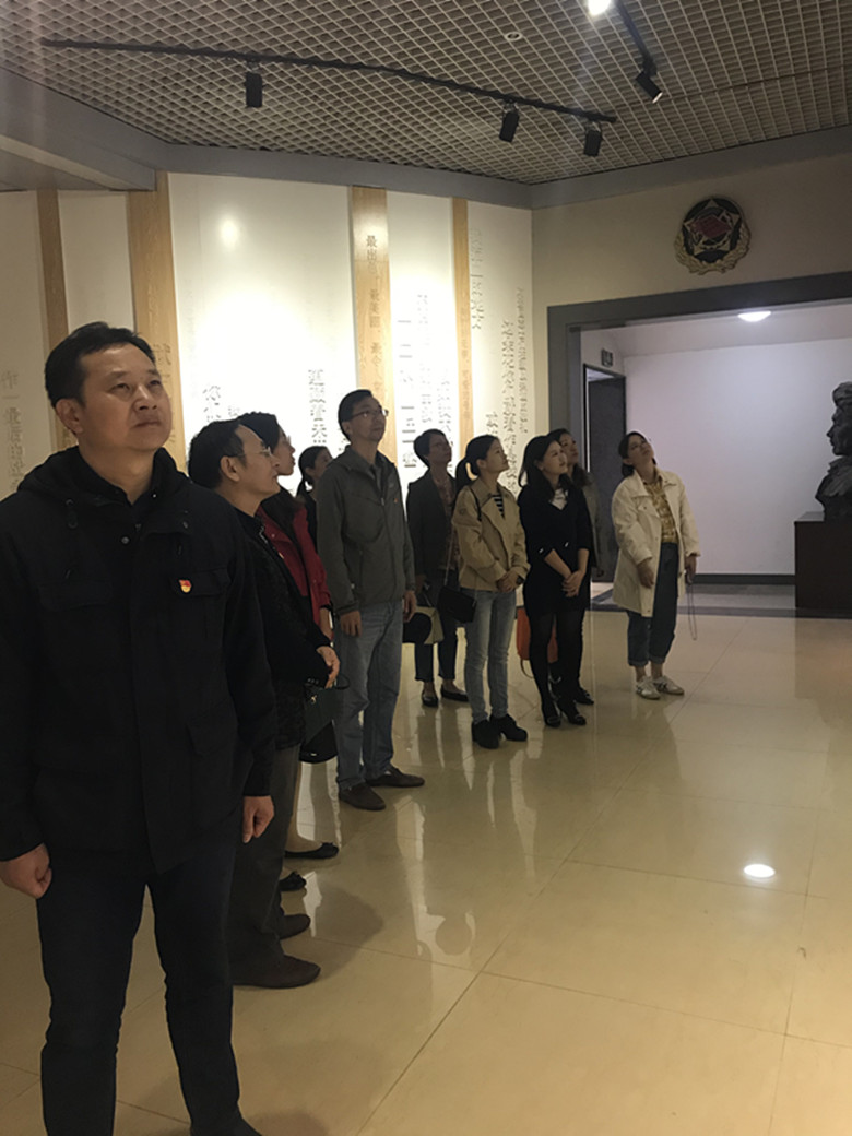 微信图片_20191017095823_副本.jpg