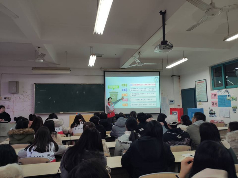 8B290FF3F802F1E90F6961D89185881F_副本.jpg